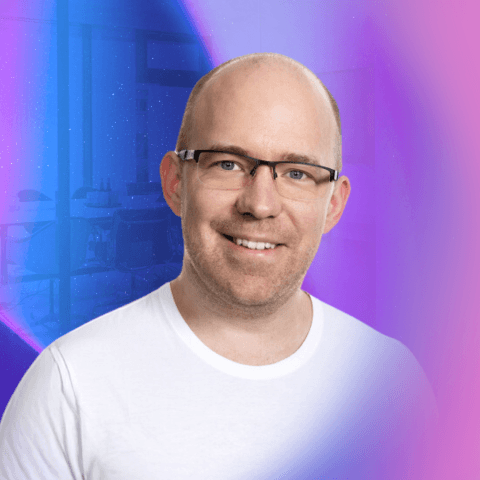Daniel Mittendorf, lächelnder Mitarbeiter bei MUUUH!