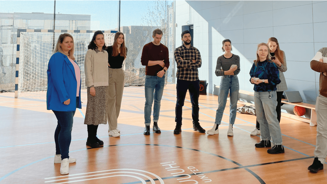 Gemeinsames Projektteam von MUUUH! und FIEGE bei der Arbeit an der nutzerfreundlichen Plattform