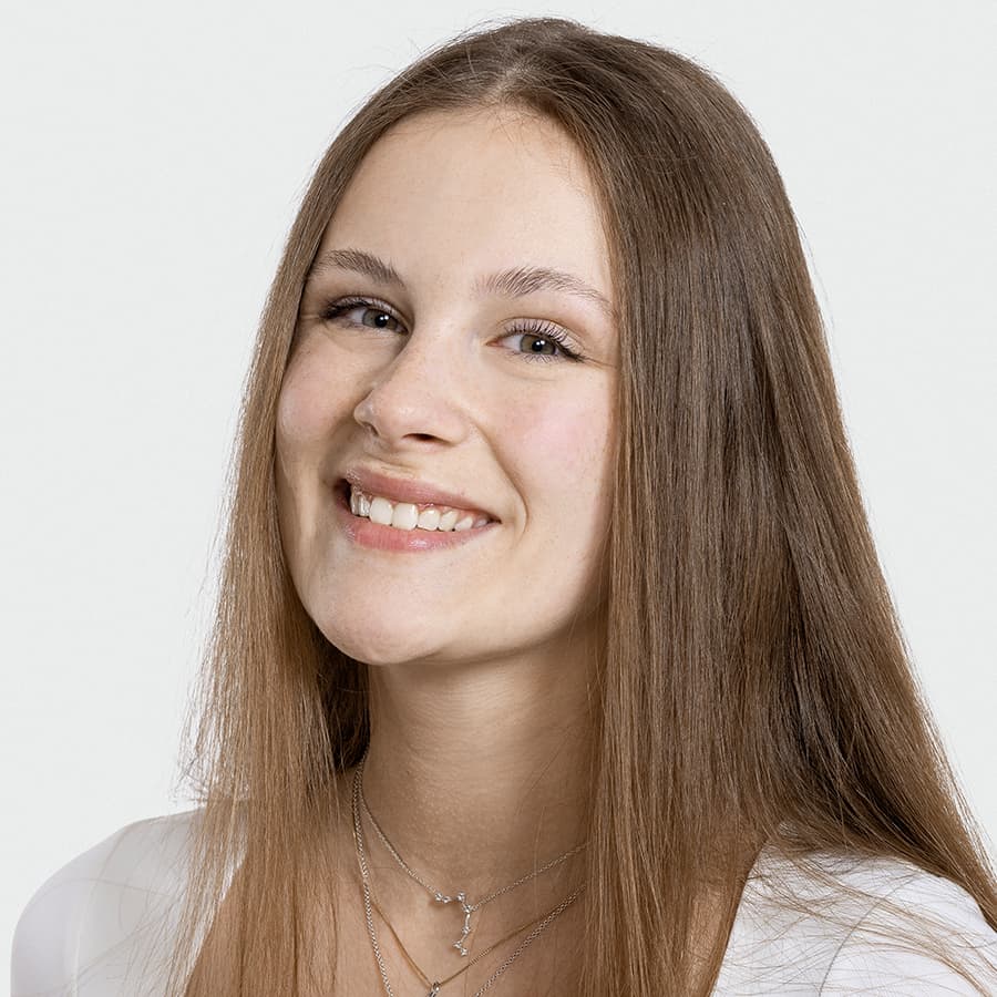 Julia Scharmann, Sales Administrator Manager bei MUUUH!
