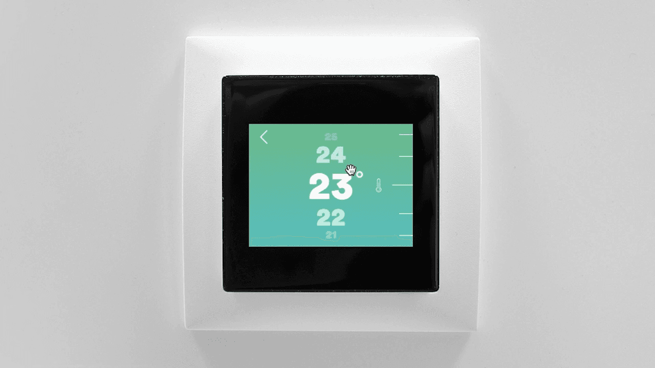 Digitales Thermostat-Interface von Kampmann zeigt aktuelle Raumtemperatur 23 Grad auf einem Touchscreen-Display