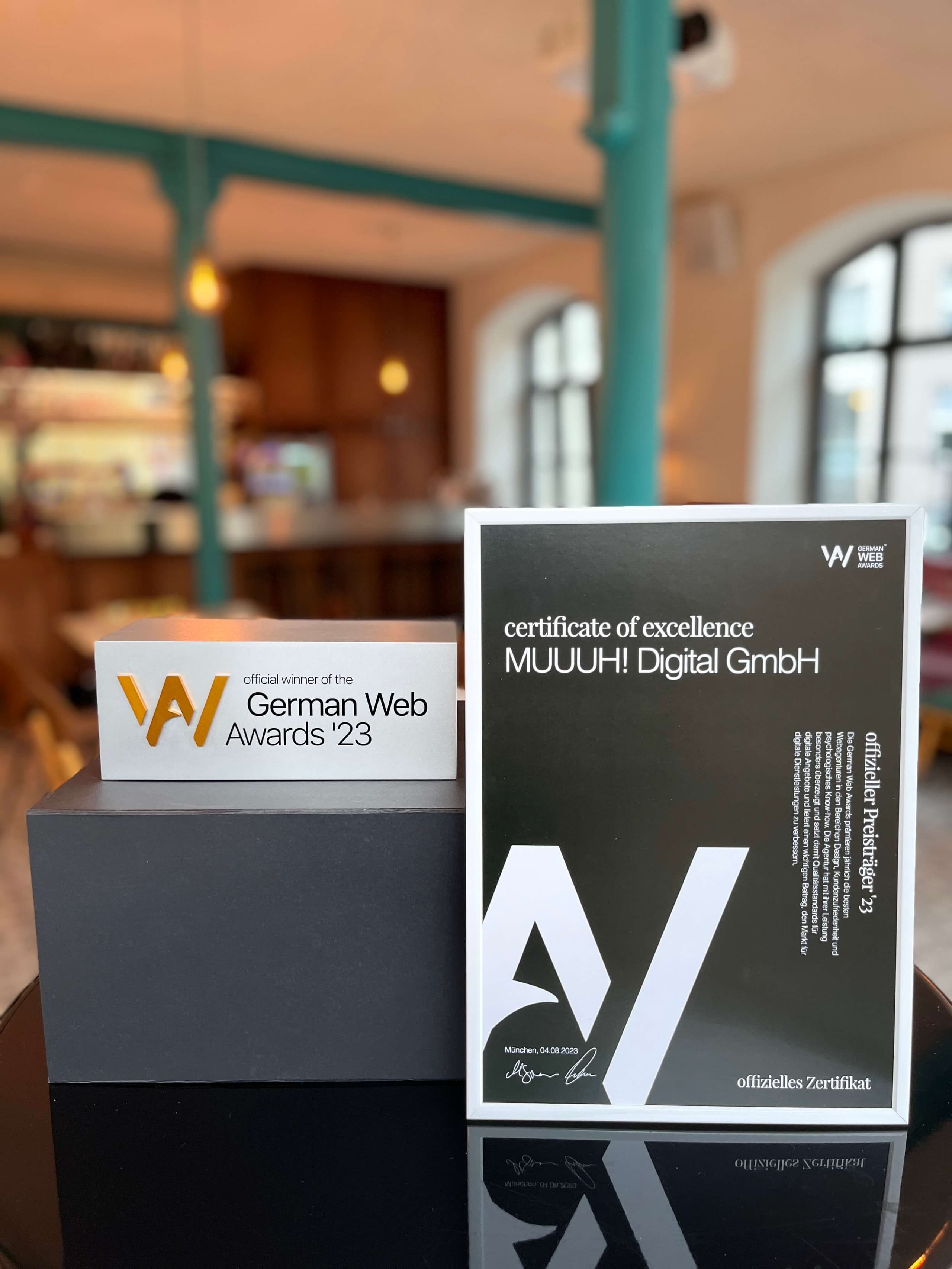 Auszeichnung und Zertifikat der German Web Awards 2023 fur MUUUH! Digital GmbH als offizieller Preisträger