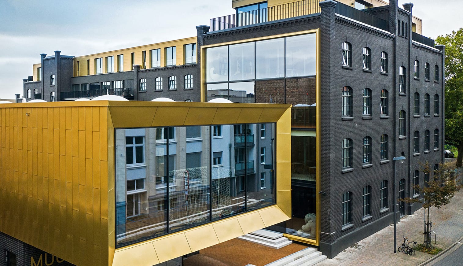 Das Hageloft: preisgekröntes MUUUH!-Headquarter an der Lotter Straße – markanter Altbau mit modernem Goldanbau