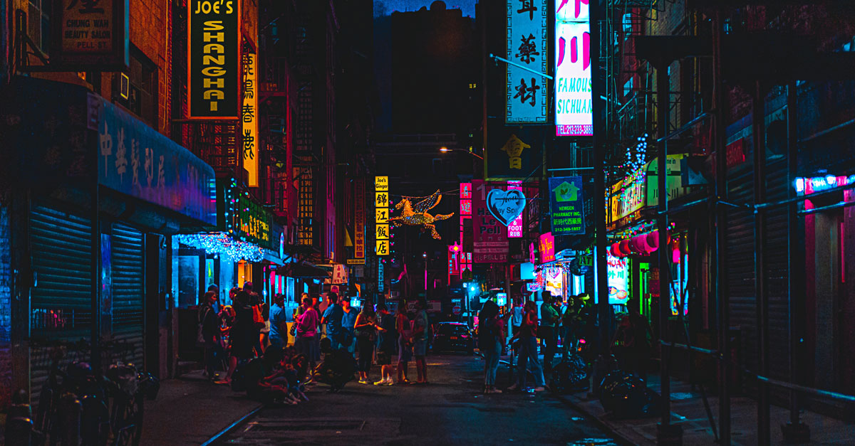 Stadt in China mit Neon Lichtern