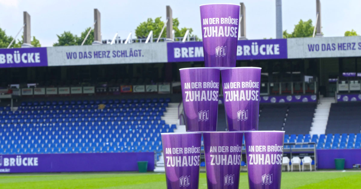 VfL Osnabrück Sehnsuchtsbecher gestapelt im Stadion Bremer Brücke