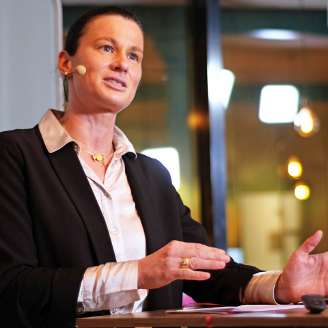 Julia Riethmüller von BERESA bei der Digital Automotive Dealers Night 2020